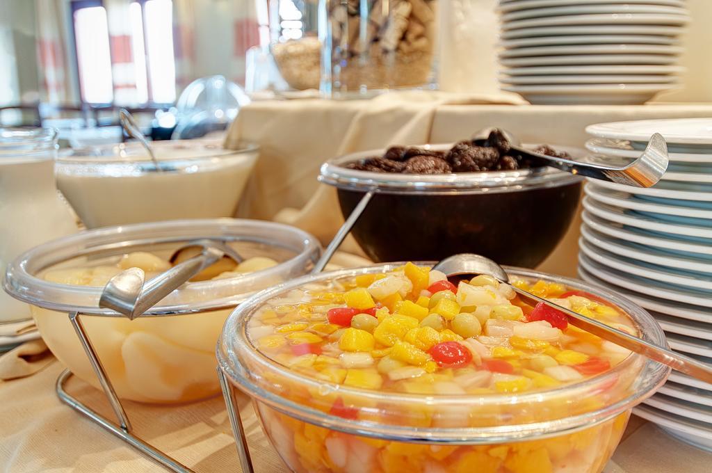 Hotel Li Graniti Baja Sardinia Ngoại thất bức ảnh